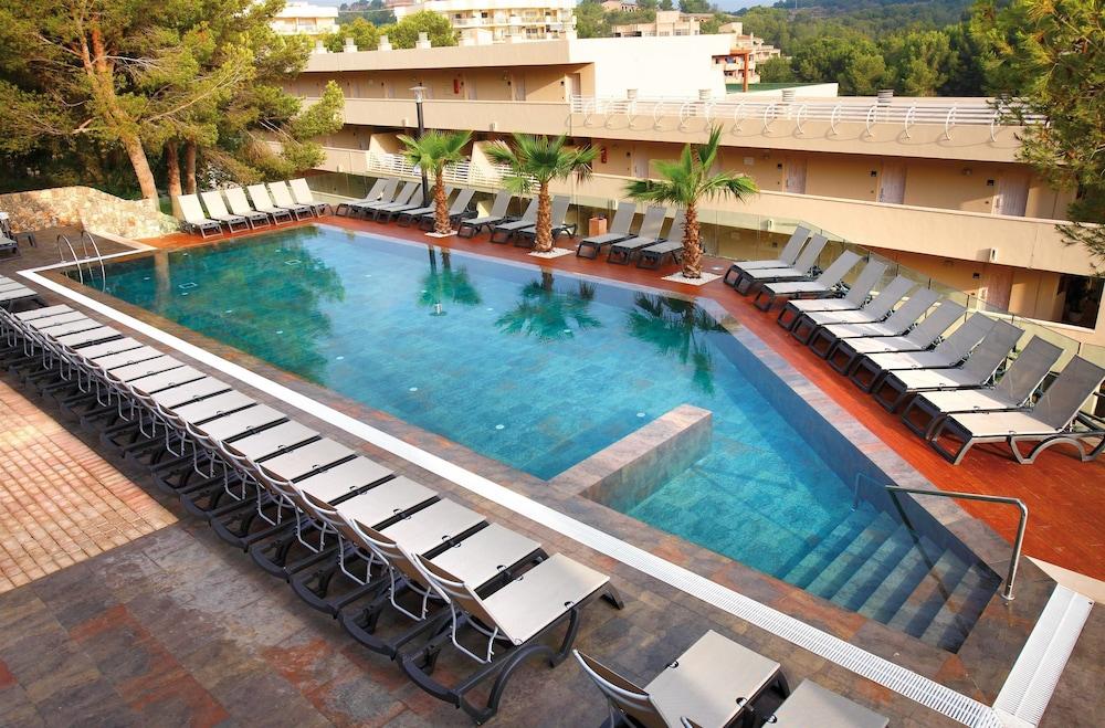 Hotel Occidental Cala Vinas 4*